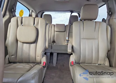 2015 Chrysler Town & Country Touring from USA, damaged, VIN 2C4RC1BG1FR637430